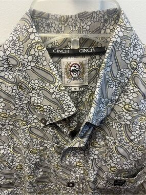 Cinch Men's Gray Paisley & Floral Button-Up Shirt with Yellow Highlights